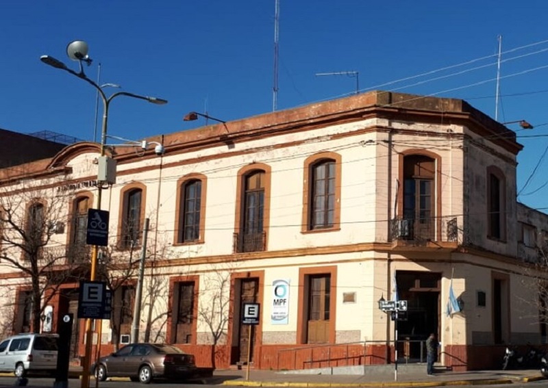 San Francisco: una mujer lucha por su vida tras feroz ataque de su pareja